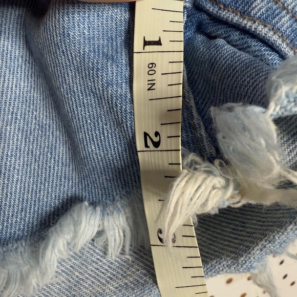 Madewell Relaxed Denim Shorts - Picture 4 of 8